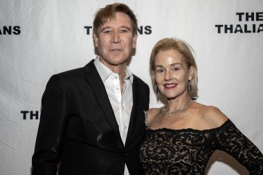 Ünlü Doktor Lawrence D. Piro, MD, Aktris Penelope Ann Miller Bel-Air Country Club, Los Angeles, CA, 6 Aralık 2025 'te düzenlenen 70. Yıldönümü Thalians Tatil Galası bağış gecesine katıldı.