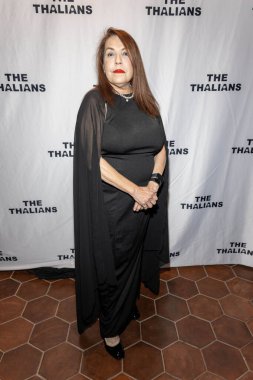 Yazar Consuelo G. Flores, 6 Aralık 2025 'te Bel-Air Country Club, Los Angeles' ta düzenlenen 70. Yıldönümü Thalians Tatil Galası 'na katıldı.