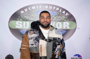 8586 CEO, aktör Jeremy Trayvon, Brice ve Wen tarafından sunulan 49. Survivor Finali Partisi 'ne katıldı.