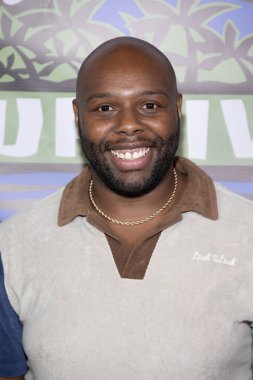 Yarışmacı Lance King-Richard, Brice ve Wen 'in sunduğu 49. Survivor Finali Partisi' ne katılıyor.