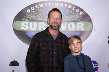 Oğlu olan yarışmacı Vytas Baskauskas, Brice ve Wen tarafından St. Felix Hollywood, Los Angeles, CA, 17 Aralık 2025 'te sunulan 49.