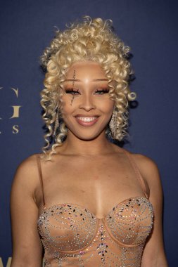 Müzik sanatçısı Dominique Danielle 11 Ocak 2026 'da SkyBar Mondrian Otel' de düzenlenen 83. Altın Küre Ödül Töreni 'ne katıldı.