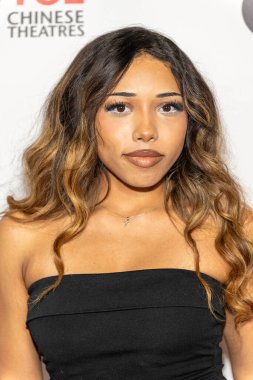 Şarkıcı, Aktris Anica Rose, 15 Ocak 2026 'da TCL Çin Tiyatrosu' nda 'Kuzgun' un dünya prömiyerine katıldı.