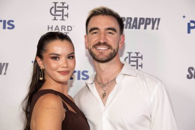 Aktris Paris Berelc, Atletizm antrenörü Adam Quigley, 15 Ocak 2026 'da Los Angeles, Ziggy Otel' de İnsan Kaçakçılığı Bilinci Ayı 'na katıldı.