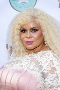 Aktris Eve Richards, 17 Ocak 2026 'da Los Angeles İtfaiye Müzesi' ndeki Los Angeles İtfaiye Teşkilatı 'na katıldı.