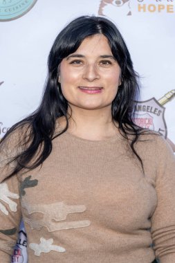 TV sunucusu / tasarımcısı Annabelle Azade, LA İtfaiye Teşkilatı 'nın Onurlu İtfaiye Teşkilatı' na 17 Ocak 2026 'da katılıyor.