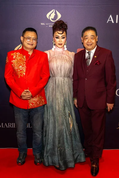 DJM3 Sanat Eğitimi CEO 'su Julie Shen, Los Angeles Beverly Arts TV sunucusu / kurucusu Joey Zhou, Sheraton San Gabriel, Los Angeles, CA, 24 Ocak 2026' da düzenlenen 37.