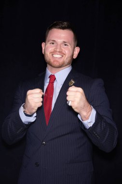 MMA Dövüşçüsü Ayı Fiorda, Tiffany Haddish 'in She Ready Foundation and Justice for Women' ına katıldı ve 26 Ocak 2026 'da Şaban Tiyatrosu' nda bir Komedi ve Müzik Akşamı sundu.