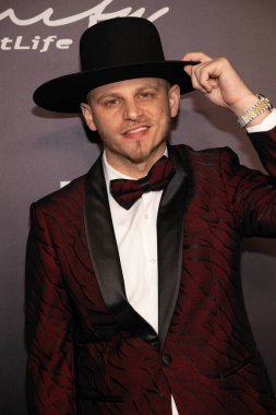 Müzik sanatçısı SUMiT, 1 Şubat 2026 'da SkyBar Mondrian Otel' de düzenlenen Grammy Ödülleri 'ne katıldı.