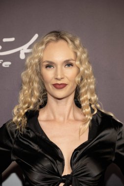 Model / Aktris Caylin Toppi, 1 Şubat 2026 'da SkyBar Mondrian Otel' de düzenlenen Grammy Ödülleri 'ne katıldı.