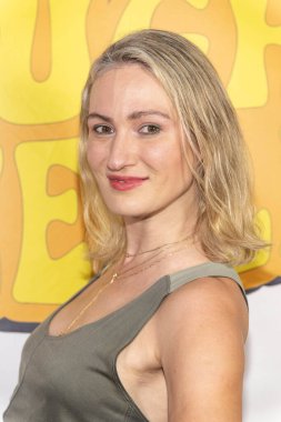 Aktris Nika Khitrova, 5 Şubat 2026 'da Los Angeles, Ziggy Oteli' nde Christine Peake 'in doğum günü partisine katıldı.