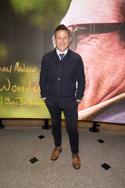 Reklamcı Nadine Jolson, Michael Madsens 'in Los Angeles galasına katıldı. Harika 