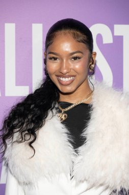 Model Amayah Madere Affinity Gece hayatına katılıyor. 14 Şubat 2026 'da Los Angeles SkyBar Mondrian Oteli' nde düzenlenen NBA All-Star Cumartesi Partisi 'nde sunar.