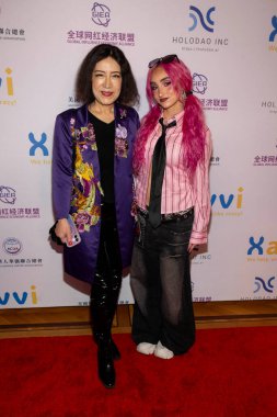 Moda tasarımcısı Kiki Wang, Nüfuzlu / Şarkıcı McKenzi Brooke 2026 XAVVI Küresel Etki İşletmeleri Ekosistem Zirvesi Özel Beverly Hills Konağı, Los Angeles, CA, 26 Şubat 2026