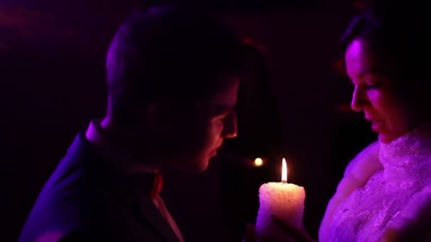 Novomanželé uhašen Candlelight