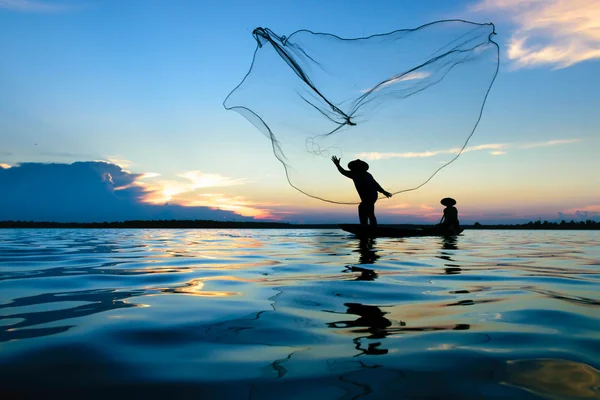 Balıkçı eylem Balık tutma — Stok fotoğraf