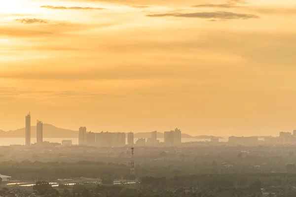 Puesta de sol de la ciudad de Pattaya — Foto de Stock