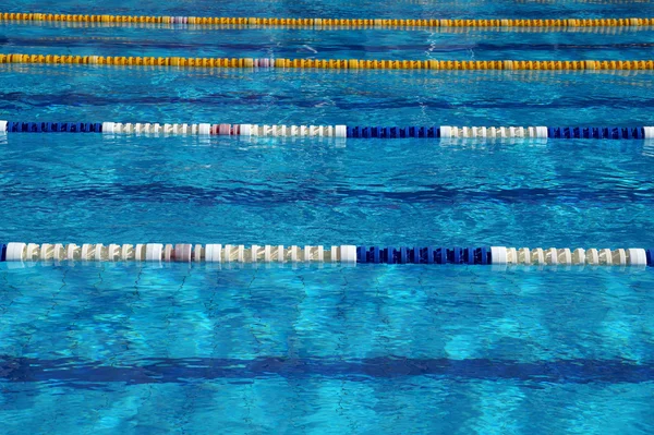 Szabadtéri úszómedence — Stock Fotó
