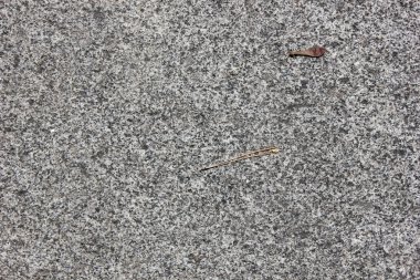 Doğal gri yüzeyden Monolith 