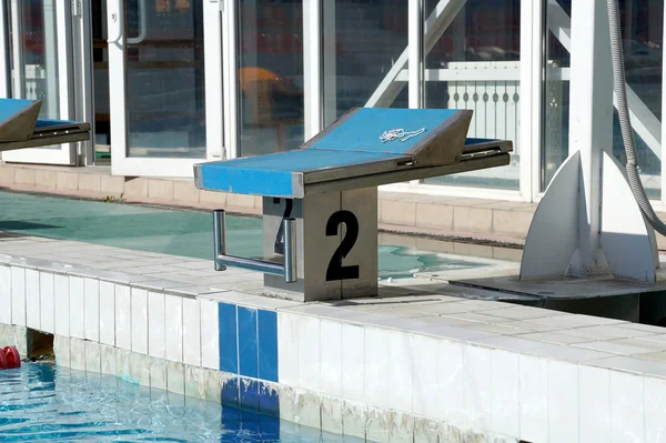 Curbstone per un salto in piscina — Foto Stock