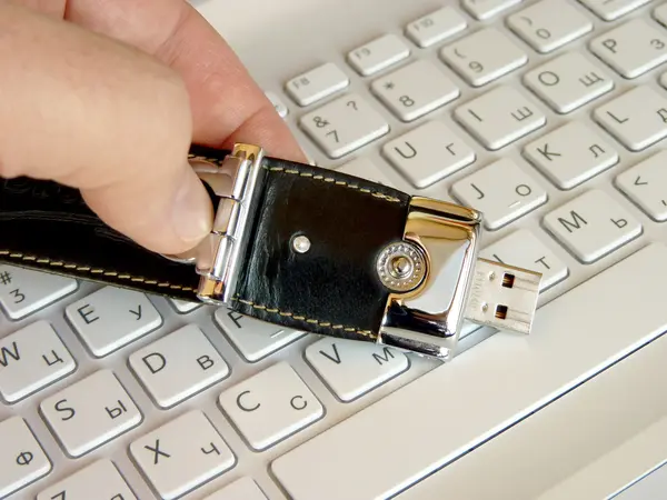 Flash card on the keyboard — Stock Photo, Image