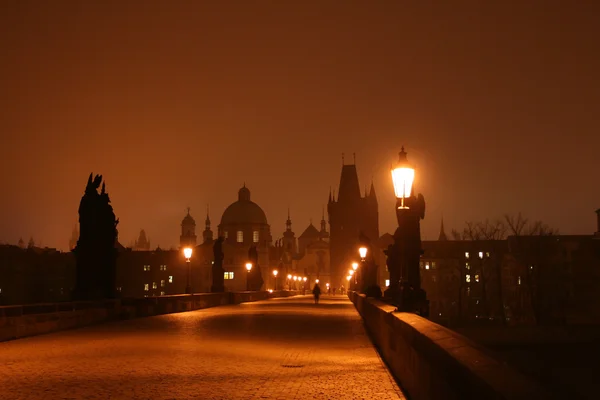 Dawn on Charles Bridge in Prague — Stock Photo, Image
