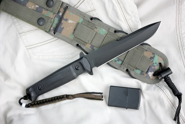 Cuchillo el turista negro —  Fotos de Stock