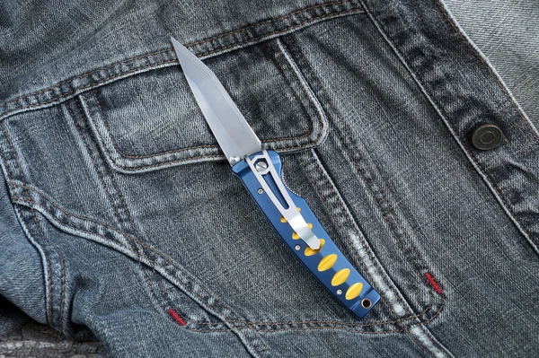 Penknife with a blade from Damask — Stock Photo, Image