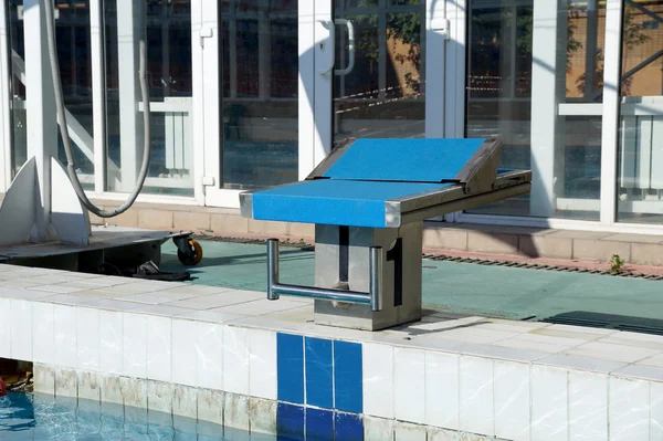 Curbstone per un salto in piscina — Foto Stock