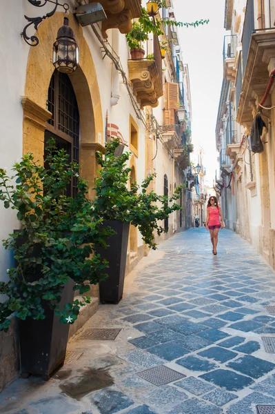 Прогулка по Сиракузам — стоковое фото