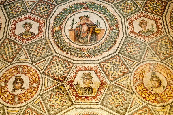 Roma mozaikleri