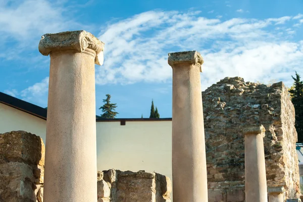 Gamla romerska pelare — Stockfoto