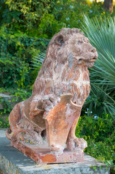 Ceramic lion — Stock Photo, Image