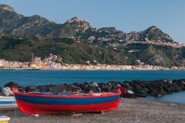 Giardini Naxos sahil