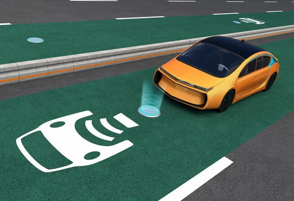 Gele elektrische auto op Ev draadloos opladen lane — Stockfoto