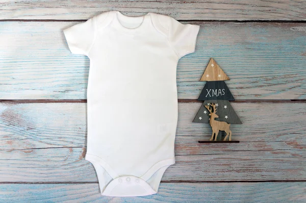 Christmas White Baby Bodysuit Mockup Wooden Background Styled Stock Photography — Stock Photo, Image