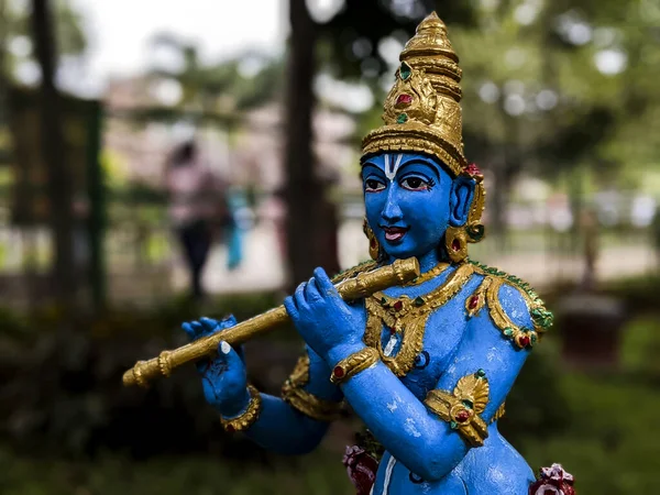 Vue Rapprochée Idole Sri Krishna Dans Jardin Rochers Naturels Tirumala — Photo