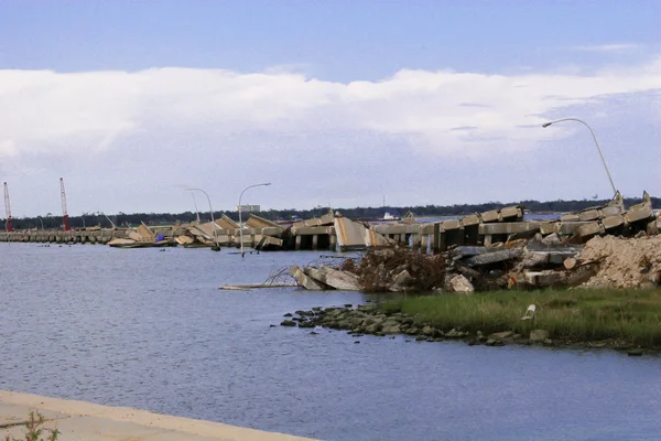Destroyed highway after hurricane Katrina — Stock Photo, Image