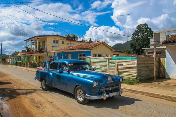 Kuba Listopad 2017 Stare Amerykańskie Auto Scena Uliczna Starym Samochodem — Zdjęcie stockowe