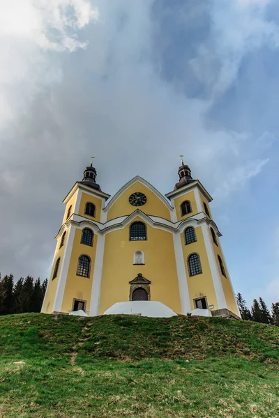 Iglesia Reconstruida Asunción Virgen María Neratov Montañas Orlicke República Checa —  Fotos de Stock