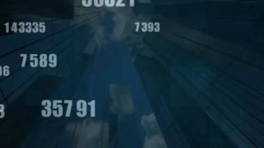 Simgeler ve veri işleme ile dijital arayüzün animasyonu. Dijital olarak oluşturulan küresel bilgisayar ağı teknolojisi kavramı.