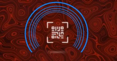 Mavi daire neon elementleri ve kırmızı çizgilerle parlayan QR kodunun animasyonu. Dijital olarak oluşturulmuş küresel çevrimiçi güvenlik veri teknolojisi kavramı.