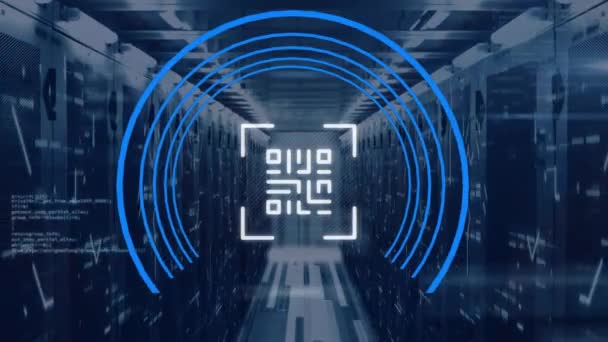 빛나는 코드의 애니메이션으로 파란색 요소와 컴퓨터 서버가 배경에 글로벌 온라인 — 비디오