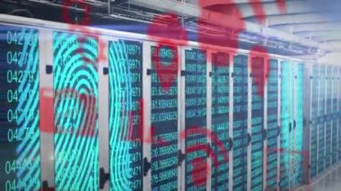 Yeşil arka planda yüzen balonlara bağlı çoklu hediye kutularına karşı retro konuşma balonunda mutlu yıllar metninin dijital animasyonu. doğum günü konsepti