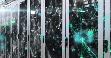 Beyaz grafikleri ve istatistikleri gösteren ekranlar üzerinden sosyal simgelerle bağlantılı mavi ağın animasyonu. Dijital bileşik video