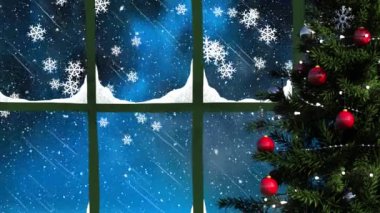 Kış manzarasına düşen kar tanelerine karşı noel ağacı ve pencere çerçevesinin dijital animasyonu. Noel kutlaması geleneği