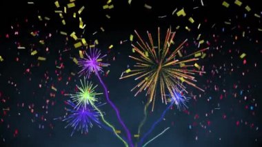 Çok renkli konfeti ve havai fişeklerin siyaha patlamasının animasyonu. Yeni yıl kutlamaları konsepti dijital olarak oluşturuldu.