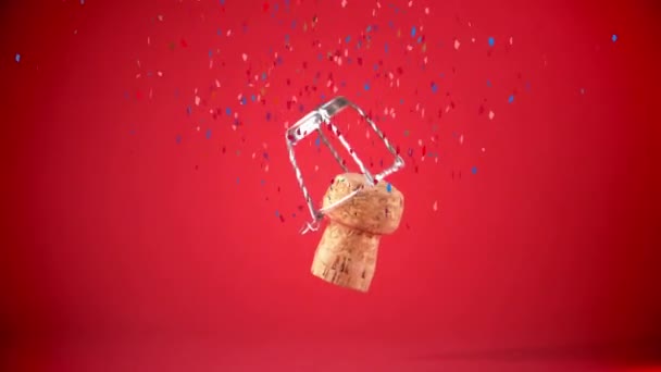 Animación Confeti Multicolor Que Cae Contra Corcho Champán Concepto Celebración — Vídeo de stock