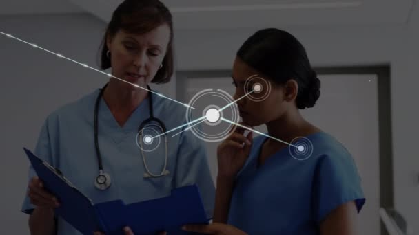 Animazione Digitale Incandescente Rete Connessioni Contro Medico Femminile Professionista Medico — Video Stock