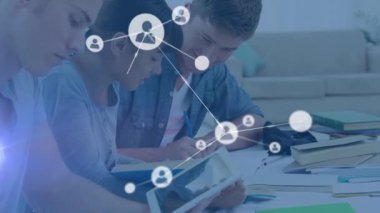 Öğrencilerin birlikte çalışması üzerine simgelerle bağlantı ağının animasyonu. küresel ağ eğitimi teknolojisi dijital arayüz bağlantı konsepti dijital olarak oluşturulmuş görüntü.